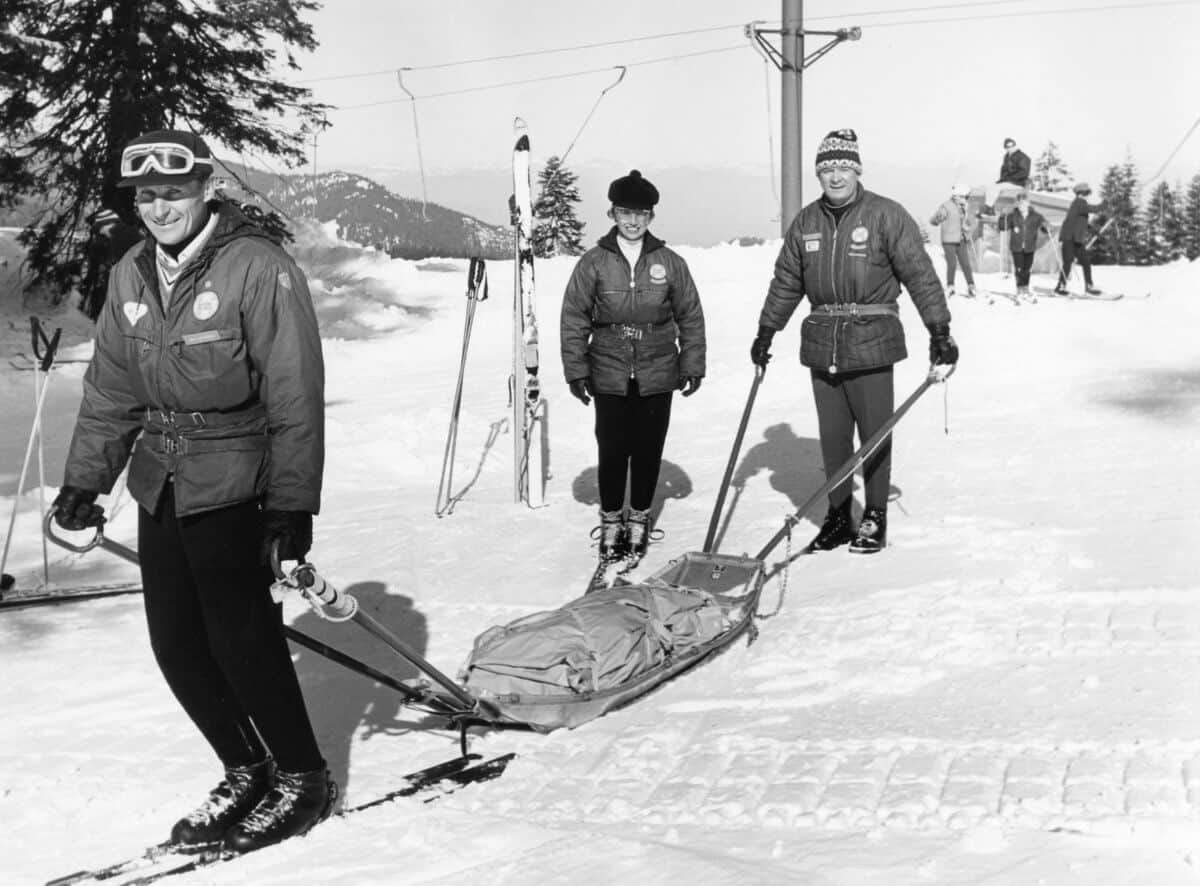 Volunteer Ski Patrolers